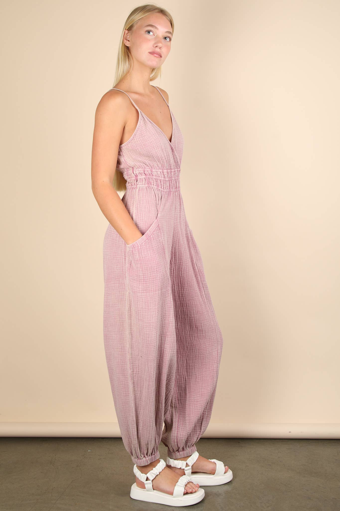 Mineral Washed Cotton Gauze Casual Jumpsuit: DENIM