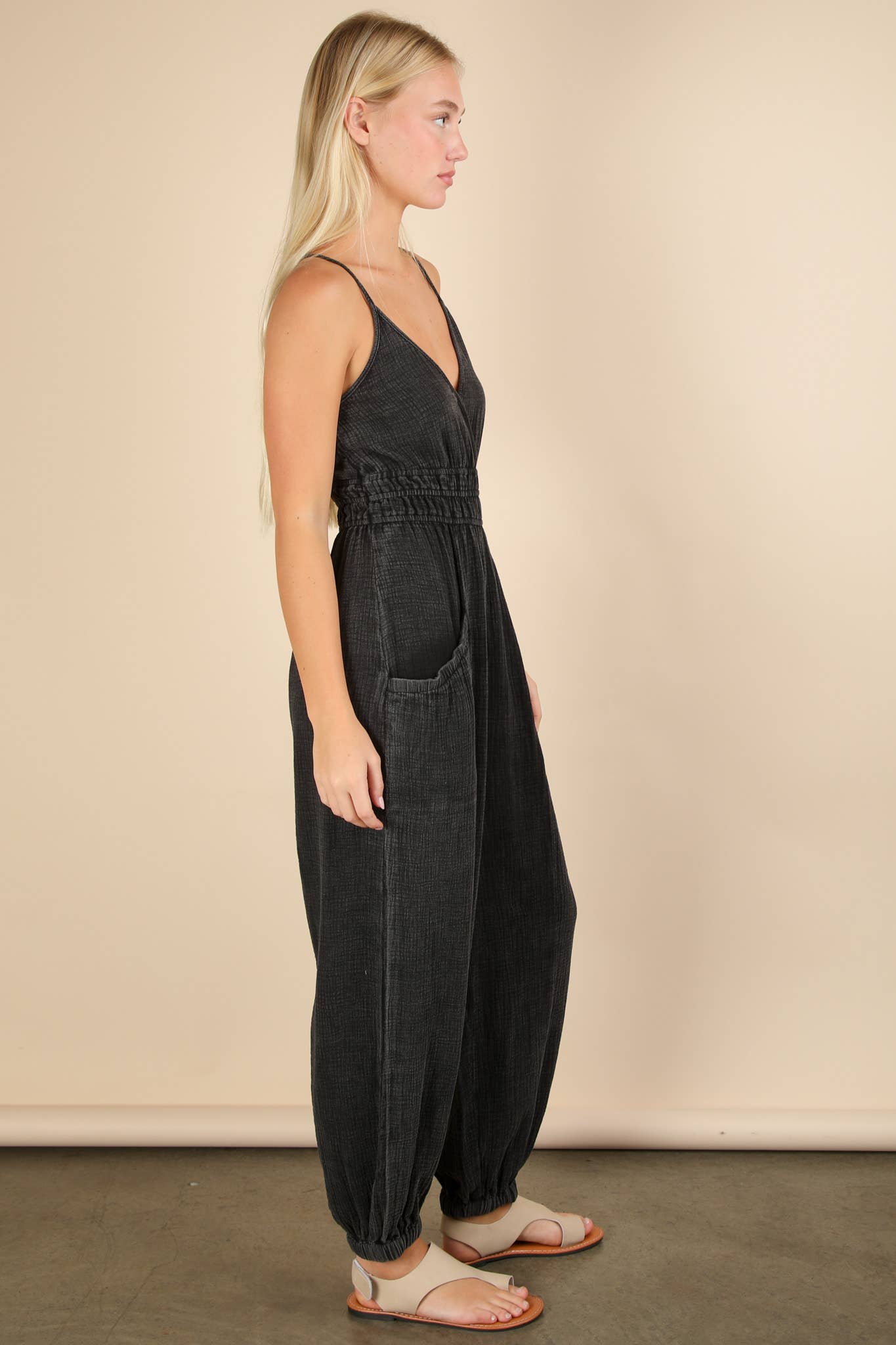 Mineral Washed Cotton Gauze Casual Jumpsuit: DENIM