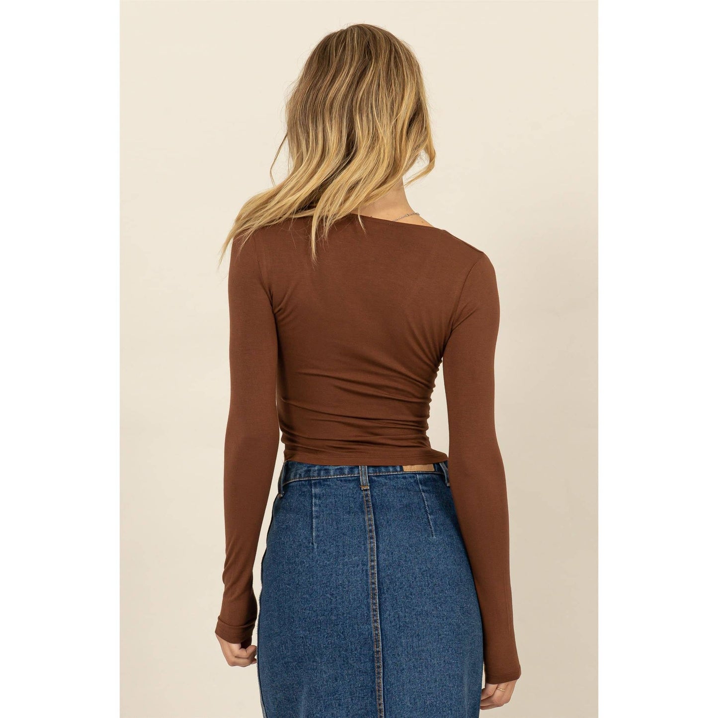 SQUARE NECK LONG SLEEVE CROP TOP