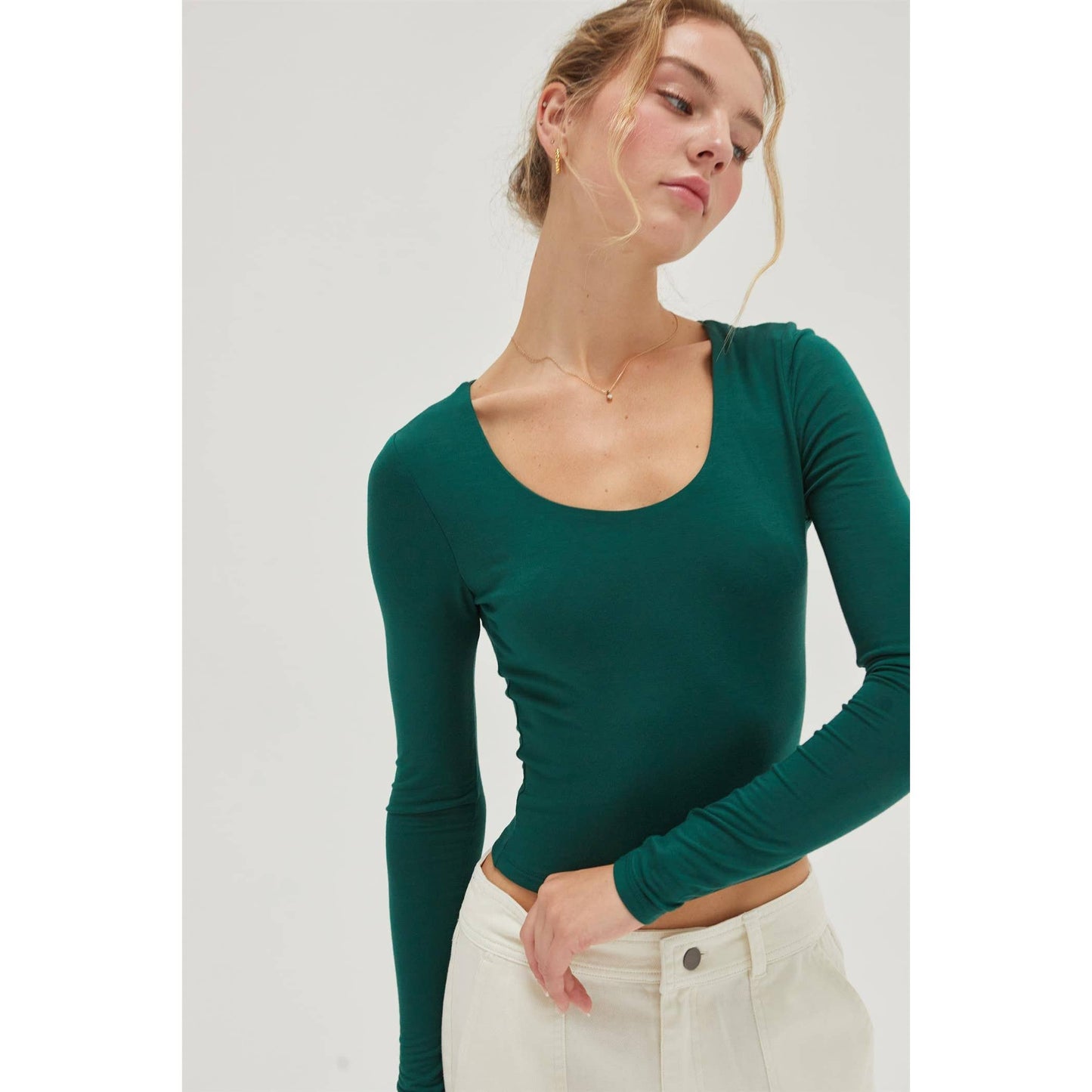 SQUARE NECK LONG SLEEVE CROP TOP