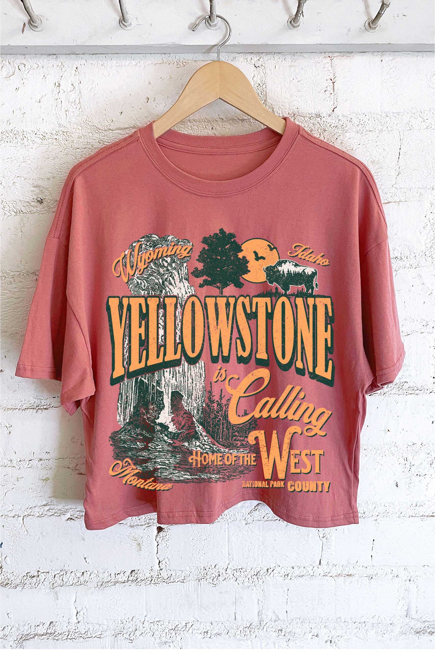 YELLOWSTONE Graphic Tee